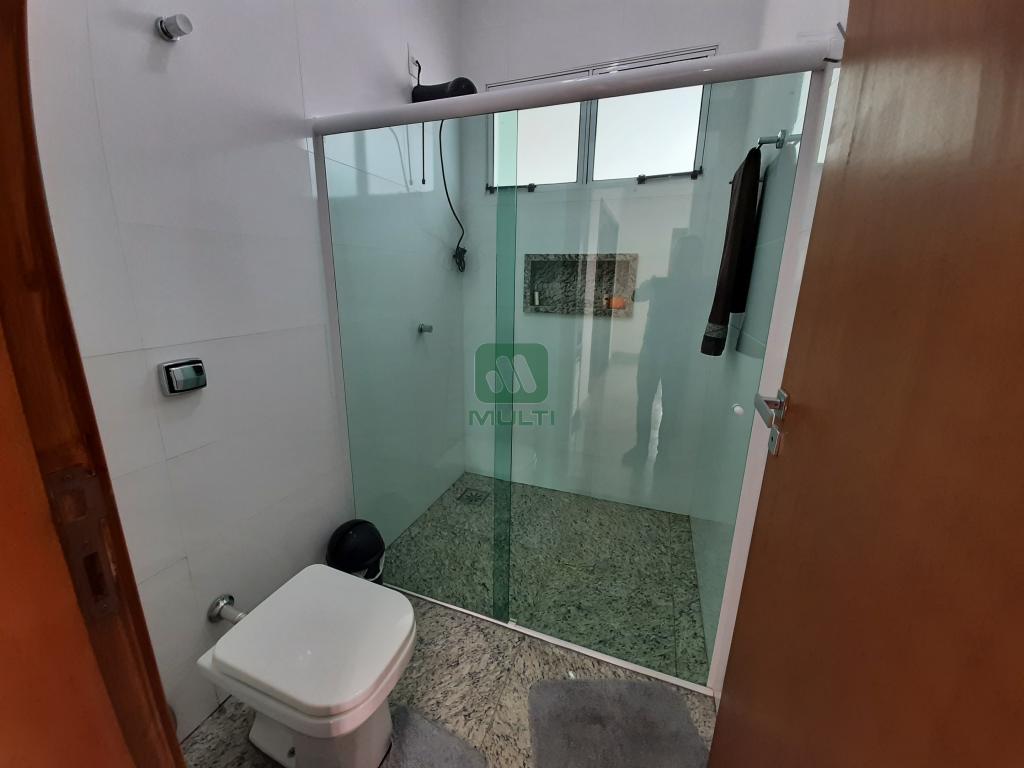 Casa à venda com 3 quartos, 207m² - Foto 18