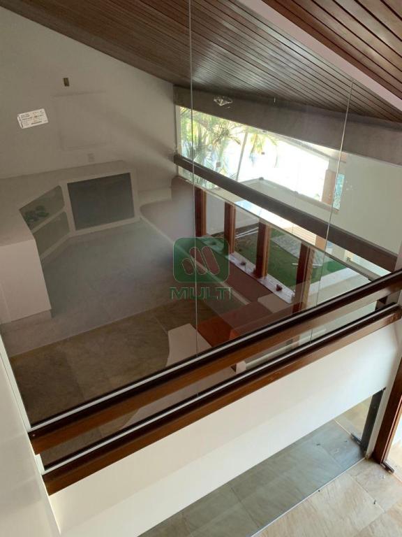 Casa à venda com 3 quartos, 324m² - Foto 3