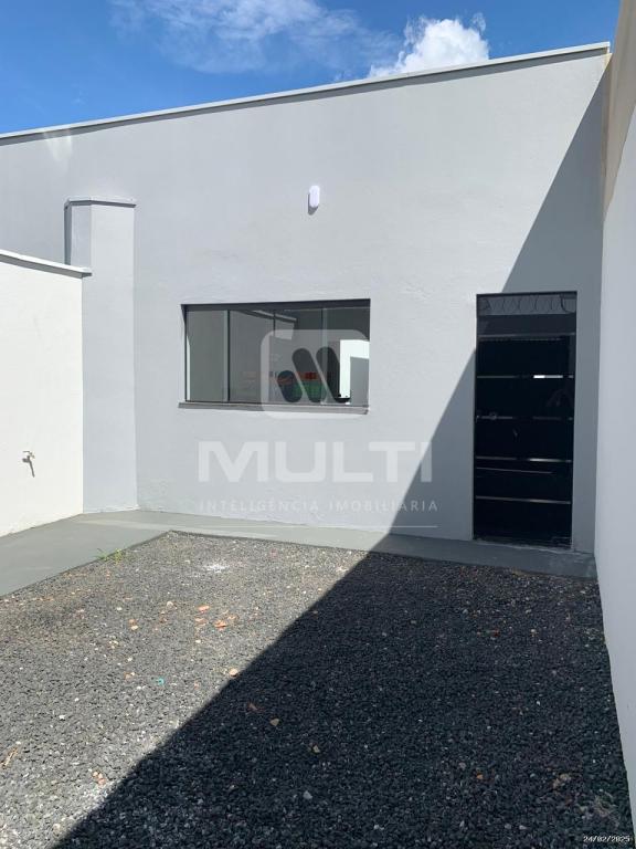 Casa à venda com 2 quartos, 64m² - Foto 11