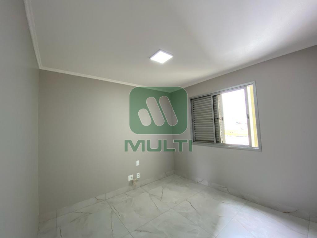 Apartamento à venda com 3 quartos, 105m² - Foto 14