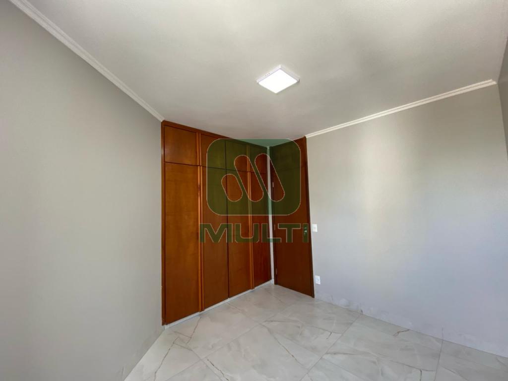 Apartamento à venda com 3 quartos, 105m² - Foto 15