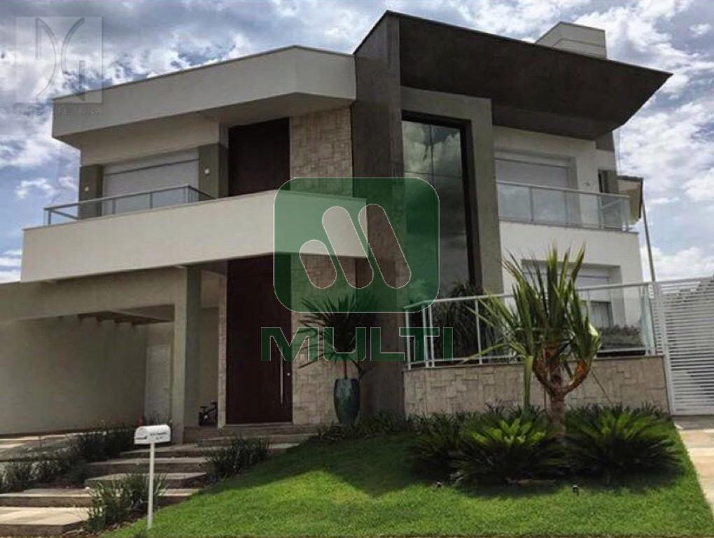 Casa de Condomínio à venda com 3 quartos, 395m² - Foto 1