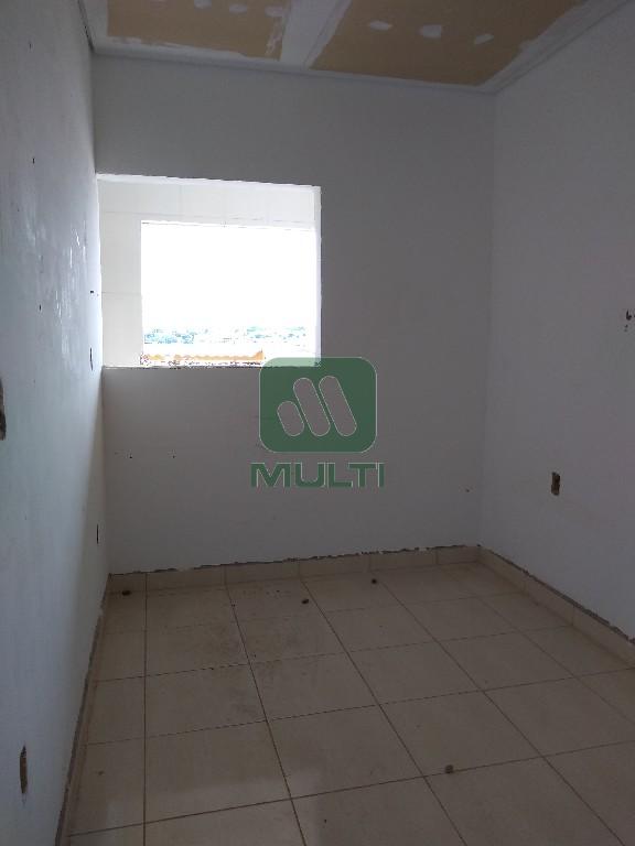 Terreno à venda com 1 quarto, 1000m² - Foto 12