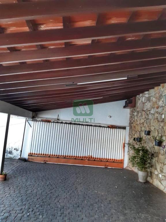 Casa à venda com 4 quartos, 260m² - Foto 19