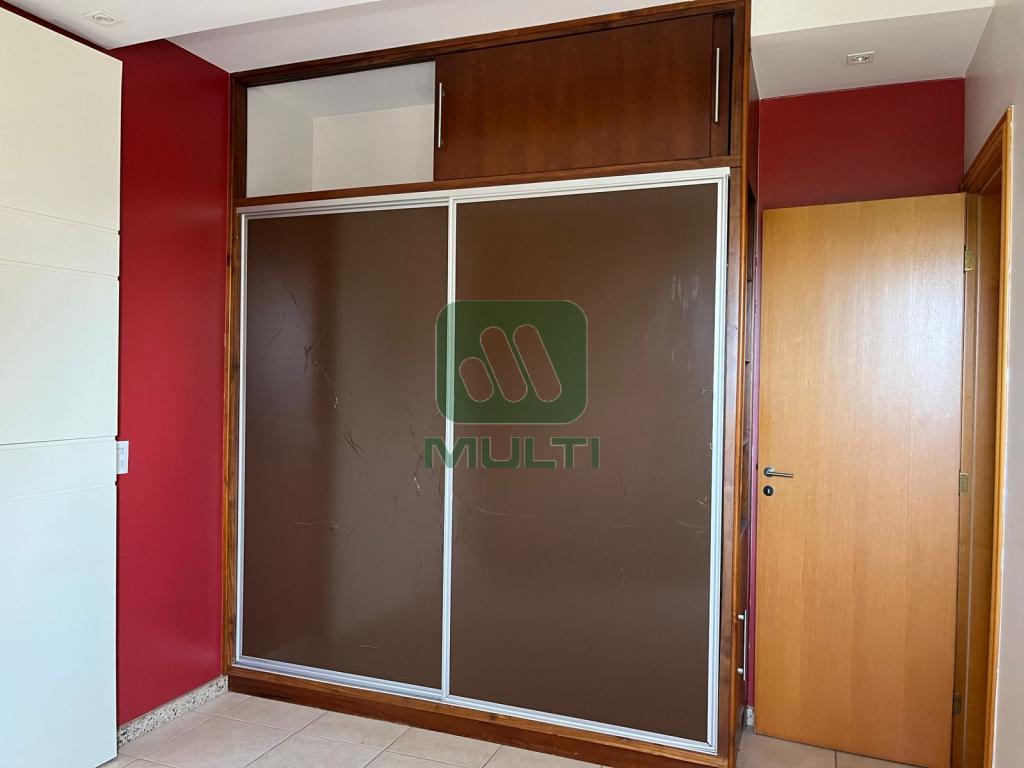 Apartamento à venda com 3 quartos, 117m² - Foto 7