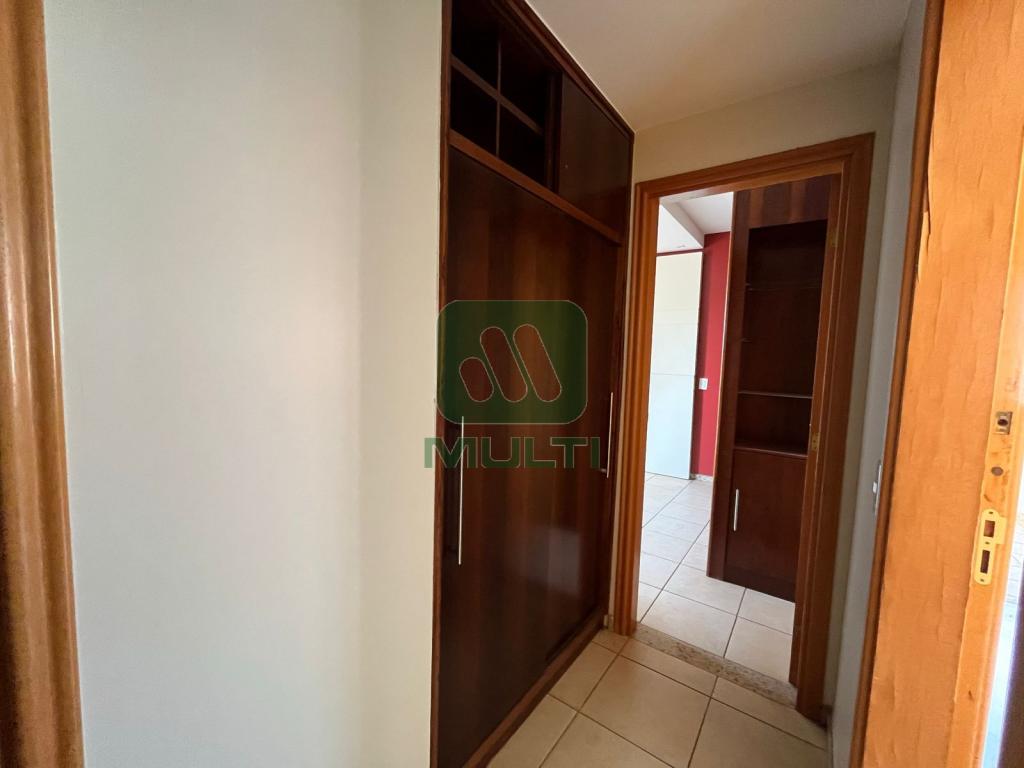 Apartamento à venda com 3 quartos, 117m² - Foto 8