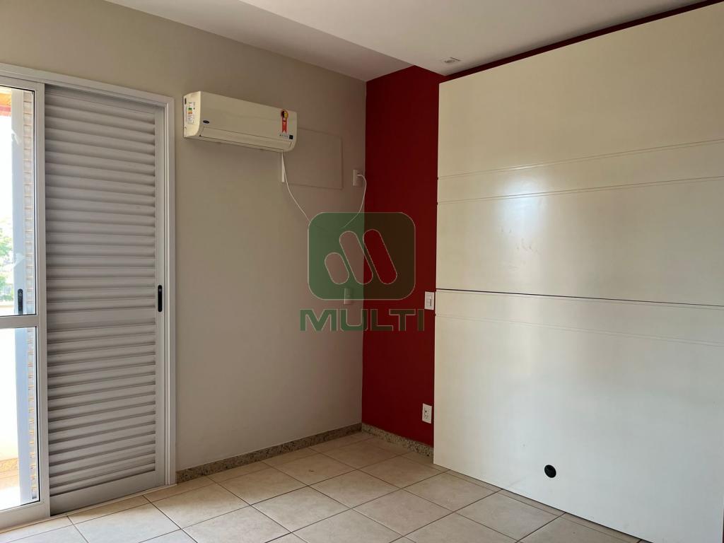 Apartamento à venda com 3 quartos, 117m² - Foto 9