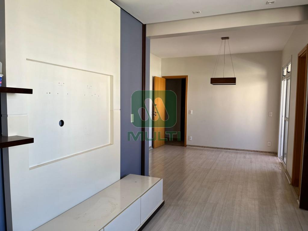 Apartamento à venda com 3 quartos, 117m² - Foto 11