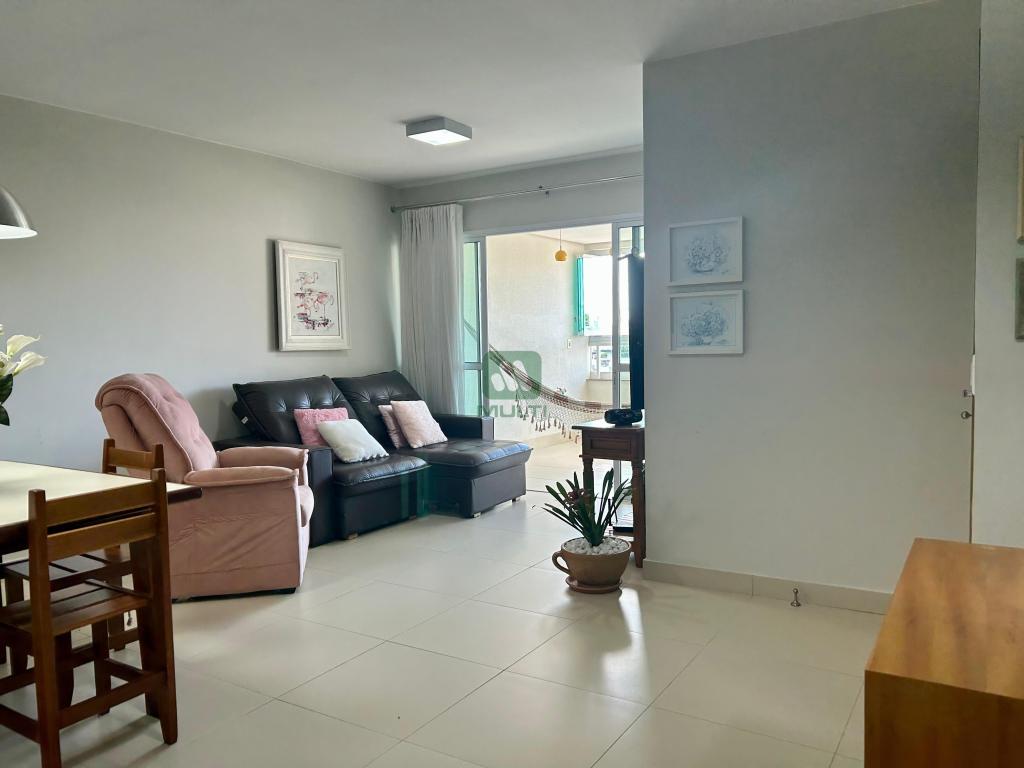 Apartamento à venda com 3 quartos, 103m² - Foto 1