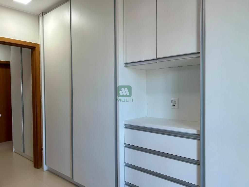 Apartamento à venda com 3 quartos, 103m² - Foto 13