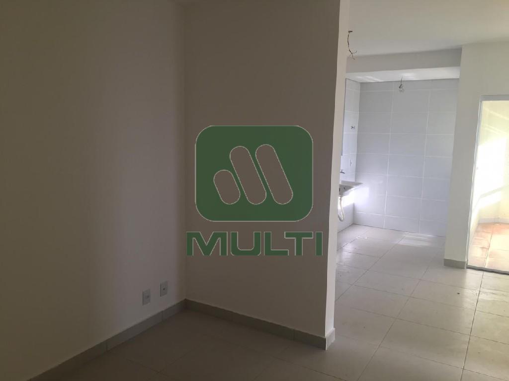 Apartamento à venda com 2 quartos, 62m² - Foto 5