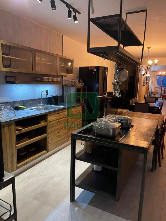 Apartamento à venda com 4 quartos, 192m² - Foto 3