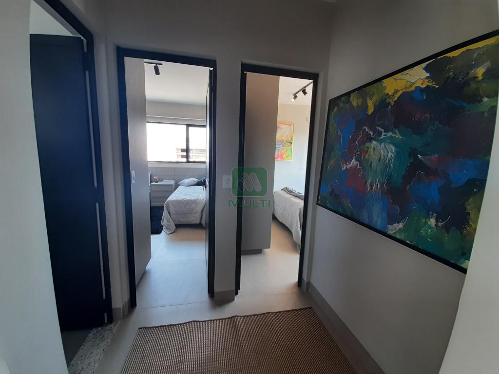 Apartamento à venda com 2 quartos, 61m² - Foto 4