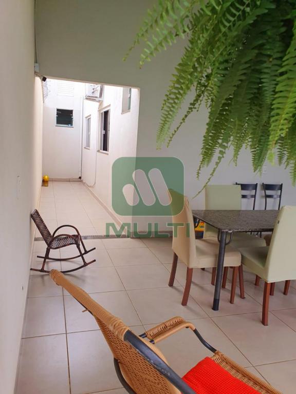 Casa à venda com 3 quartos, 190m² - Foto 16