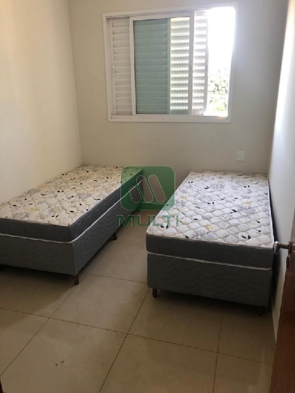 Apartamento à venda com 3 quartos, 77m² - Foto 4