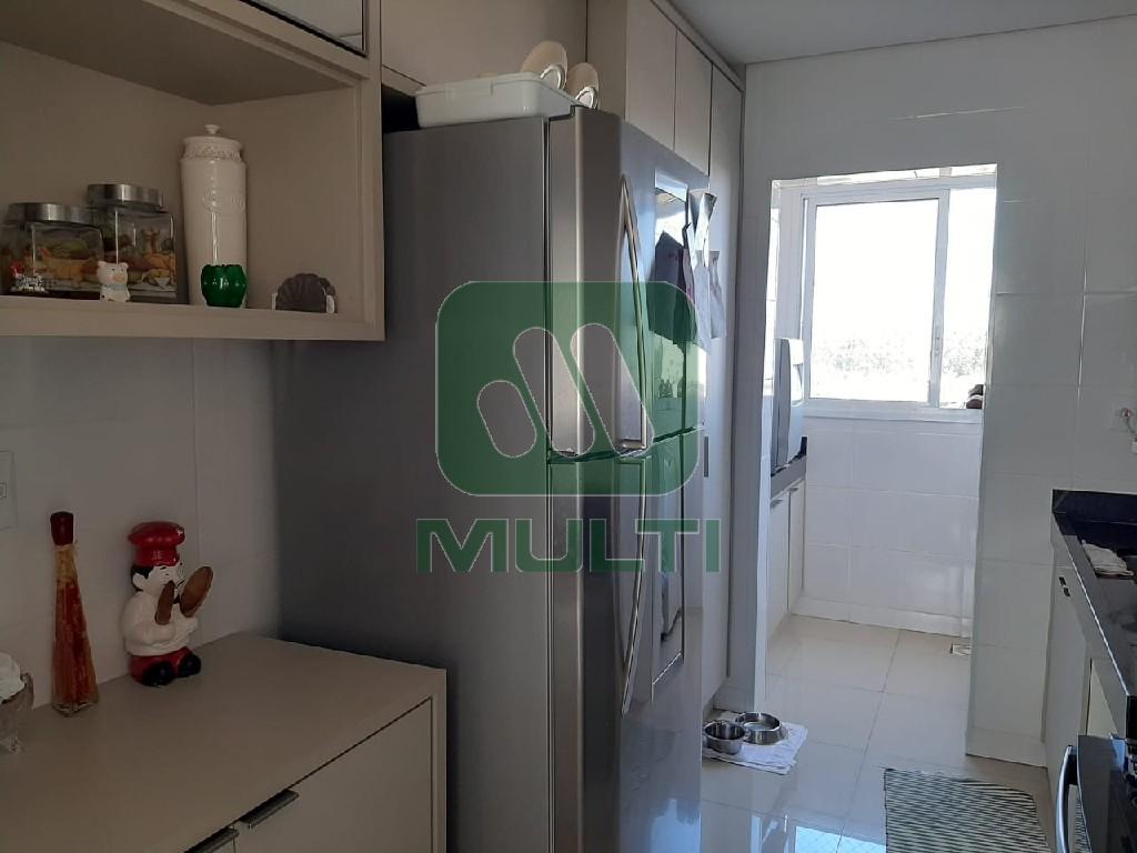 Apartamento à venda com 3 quartos, 122m² - Foto 23