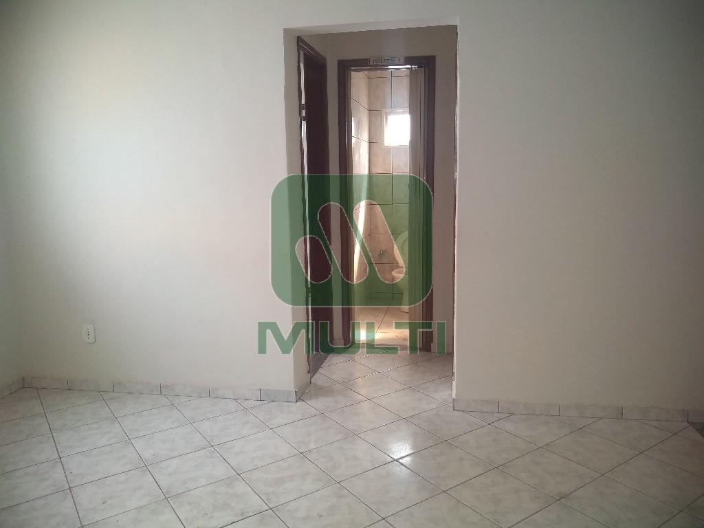 Casa à venda com 5 quartos, 260m² - Foto 7