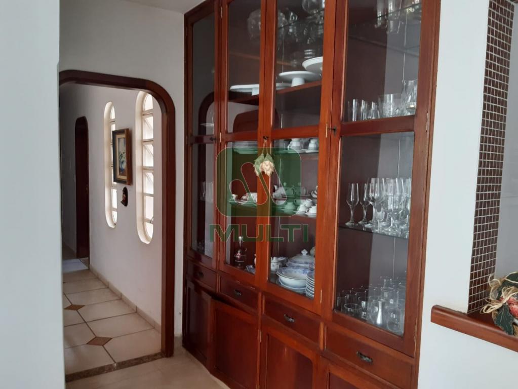 Casa à venda com 4 quartos, 323m² - Foto 10