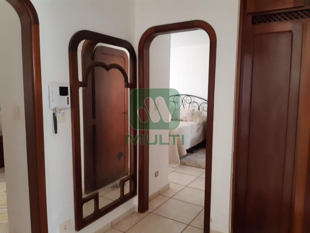 Casa à venda com 4 quartos, 323m² - Foto 16