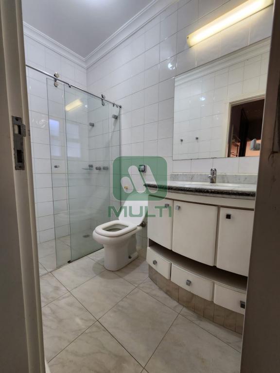 Casa à venda com 5 quartos, 450m² - Foto 9