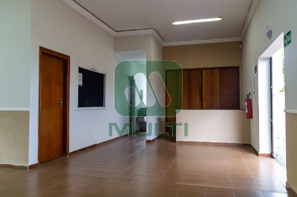 Prédio Inteiro à venda com 1 quarto, 184m² - Foto 4