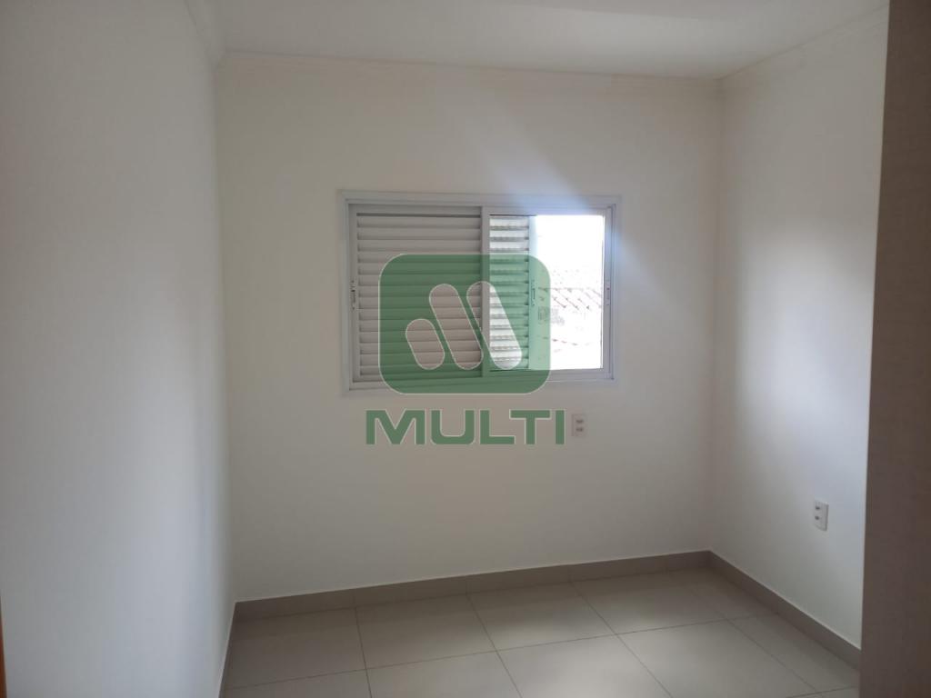 Casa à venda com 5 quartos, 250m² - Foto 17