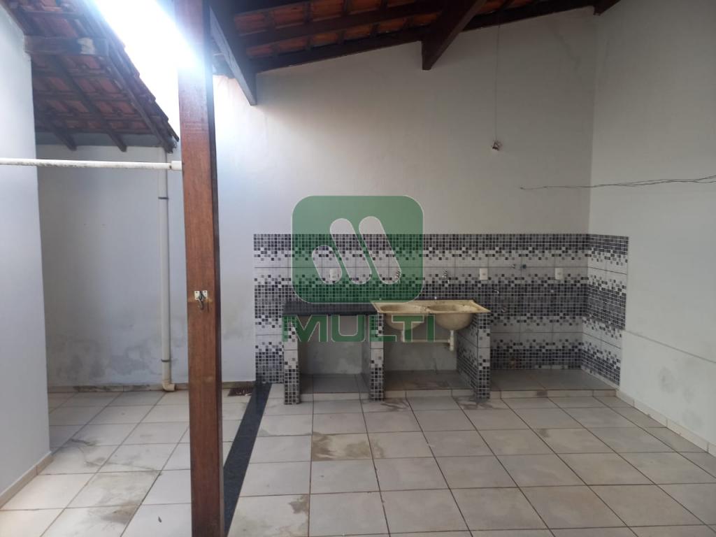 Casa à venda com 5 quartos, 250m² - Foto 24