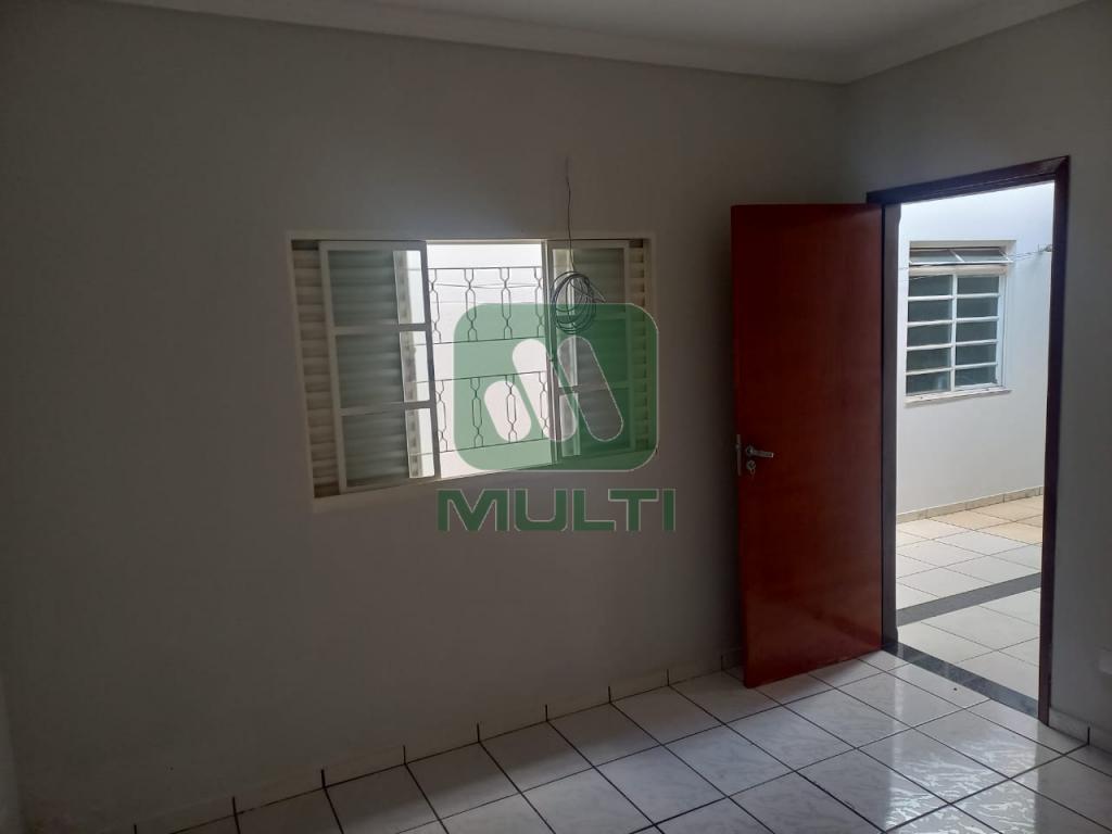 Casa à venda com 5 quartos, 250m² - Foto 26