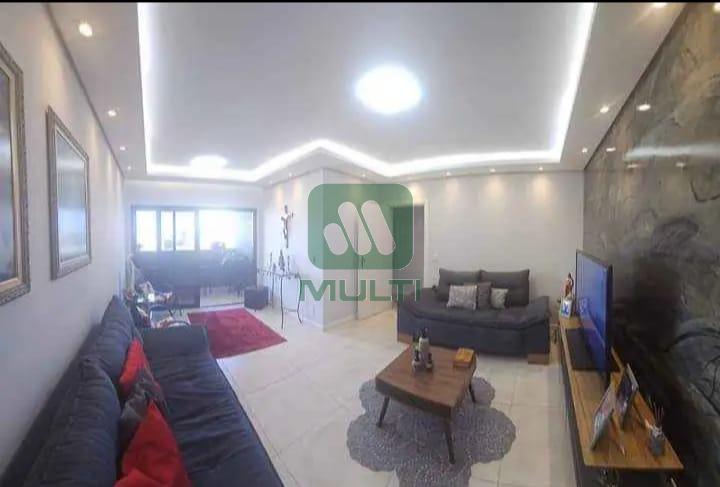 Apartamento à venda com 3 quartos, 86m² - Foto 4