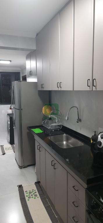 Apartamento à venda com 3 quartos, 86m² - Foto 8