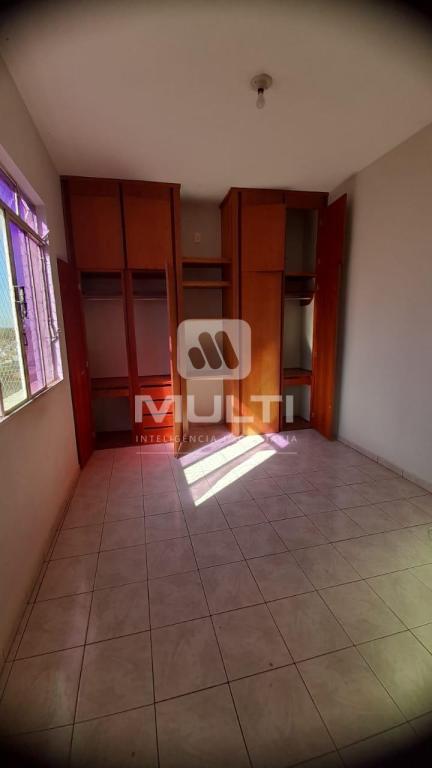 Apartamento à venda com 3 quartos, 140m² - Foto 6