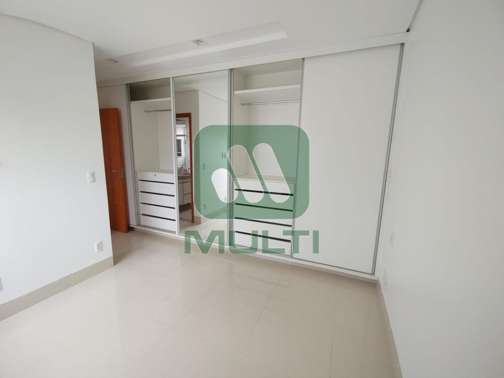 Apartamento à venda com 3 quartos, 101m² - Foto 17