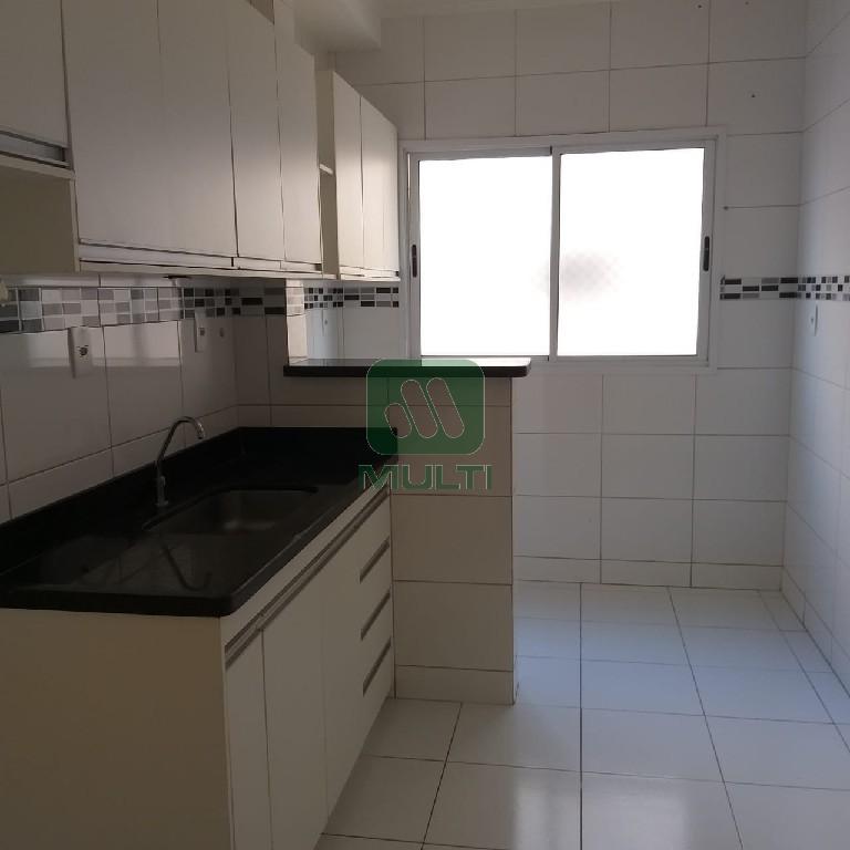 Apartamento à venda com 2 quartos, 60m² - Foto 6