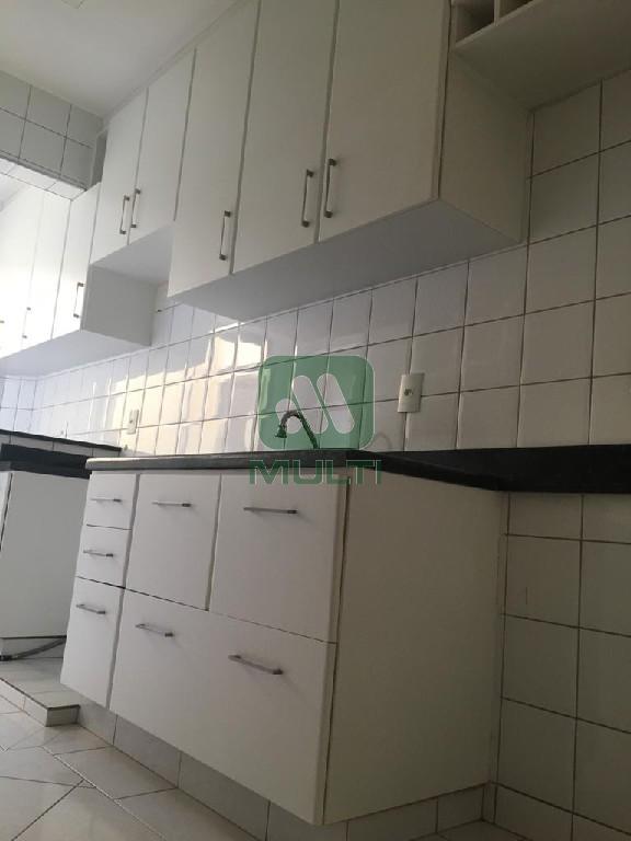 Apartamento à venda com 3 quartos, 75m² - Foto 5