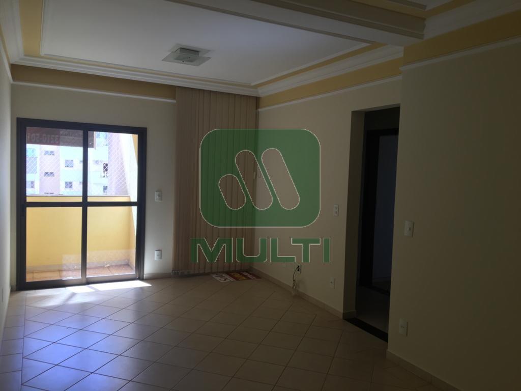 Apartamento à venda com 3 quartos, 75m² - Foto 7