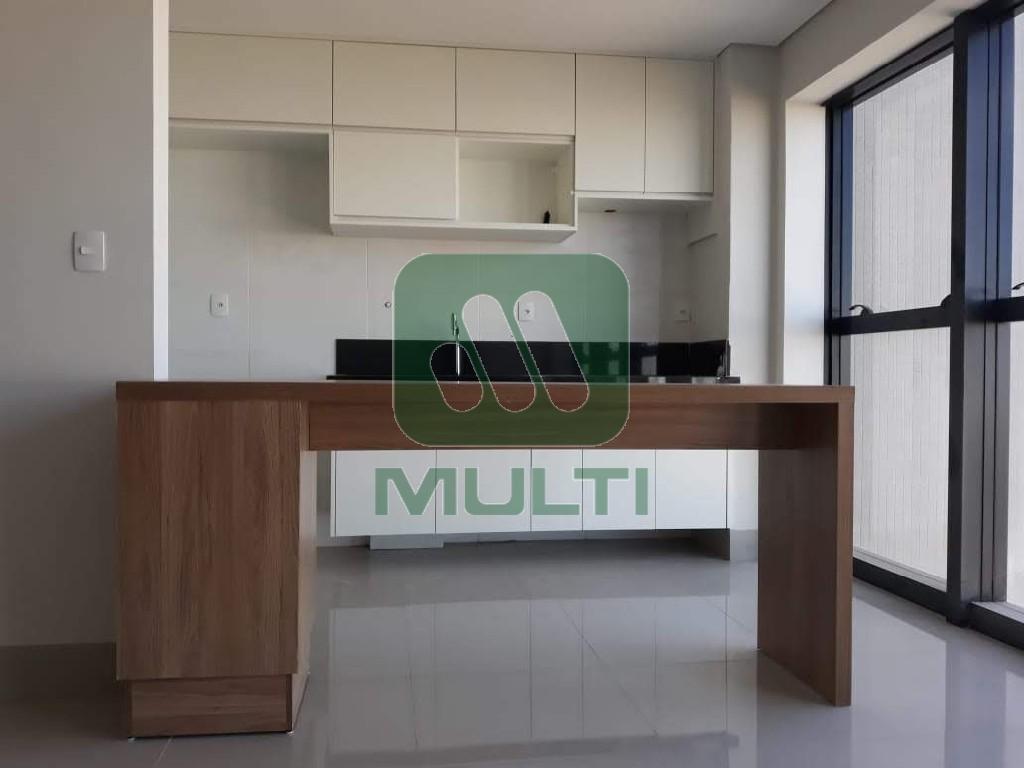 Apartamento à venda com 2 quartos, 66m² - Foto 1