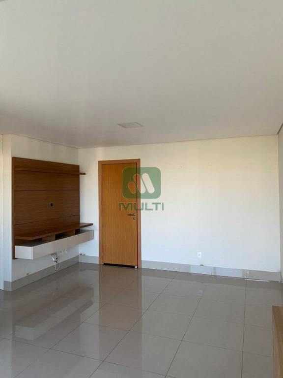 Apartamento à venda com 2 quartos, 66m² - Foto 16