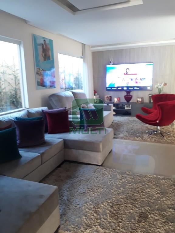 Casa à venda com 3 quartos, 288m² - Foto 4