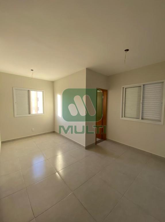 Apartamento à venda com 2 quartos, 70m² - Foto 12