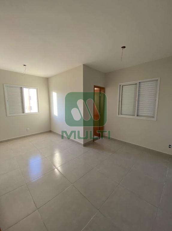 Apartamento à venda com 2 quartos, 70m² - Foto 15