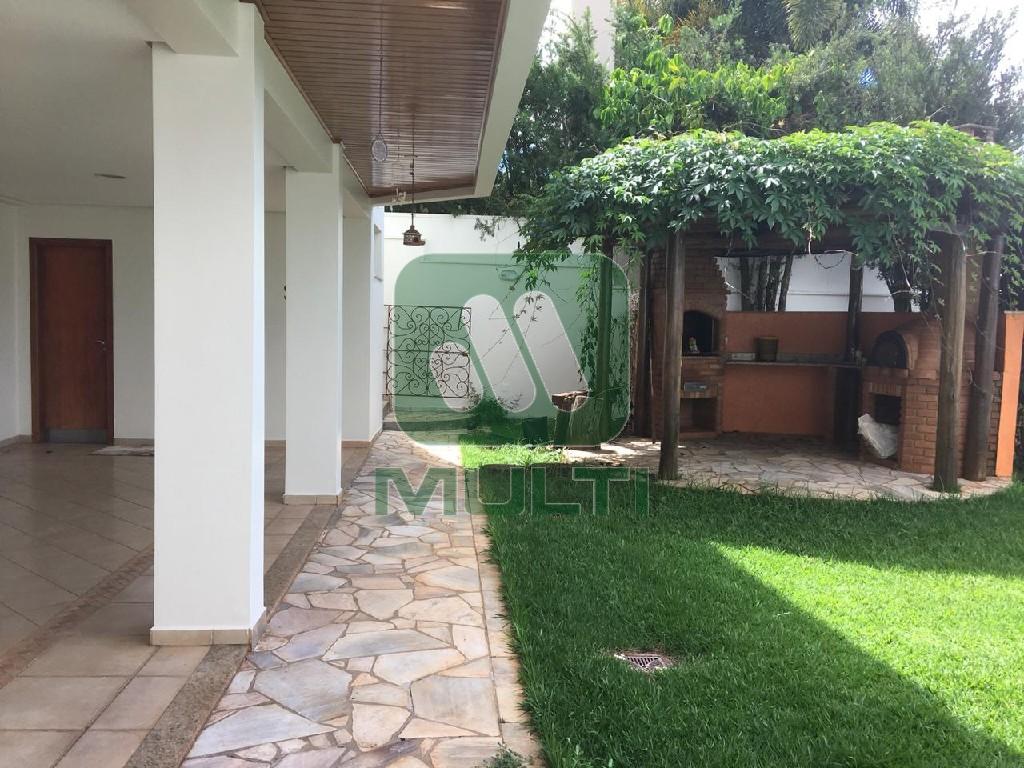 Casa de Condomínio à venda com 4 quartos, 400m² - Foto 13