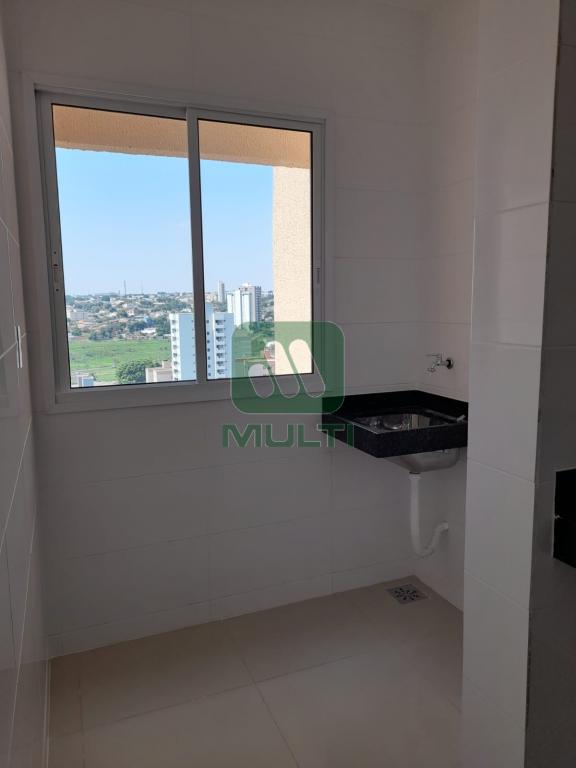 Apartamento à venda com 2 quartos, 67m² - Foto 1