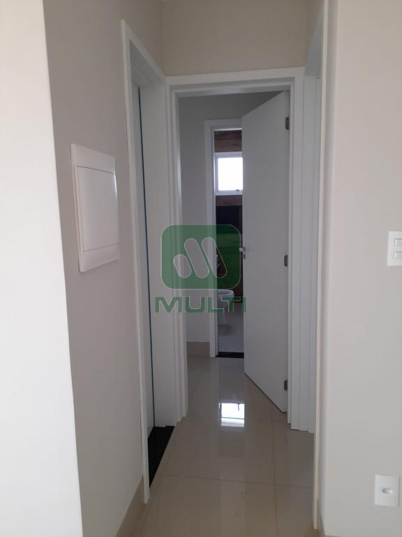 Apartamento à venda com 2 quartos, 67m² - Foto 5