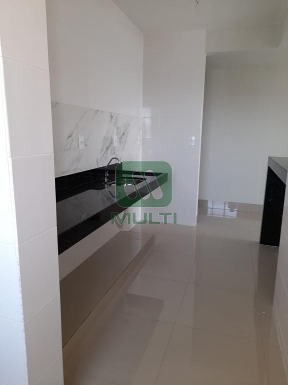 Apartamento à venda com 2 quartos, 67m² - Foto 6