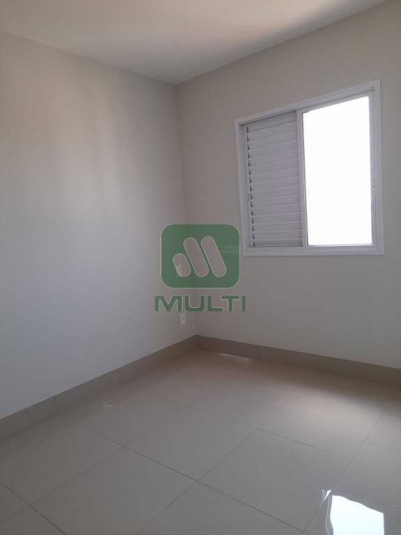 Apartamento à venda com 2 quartos, 67m² - Foto 11