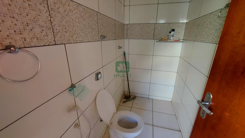 Casa à venda com 3 quartos, 400m² - Foto 8