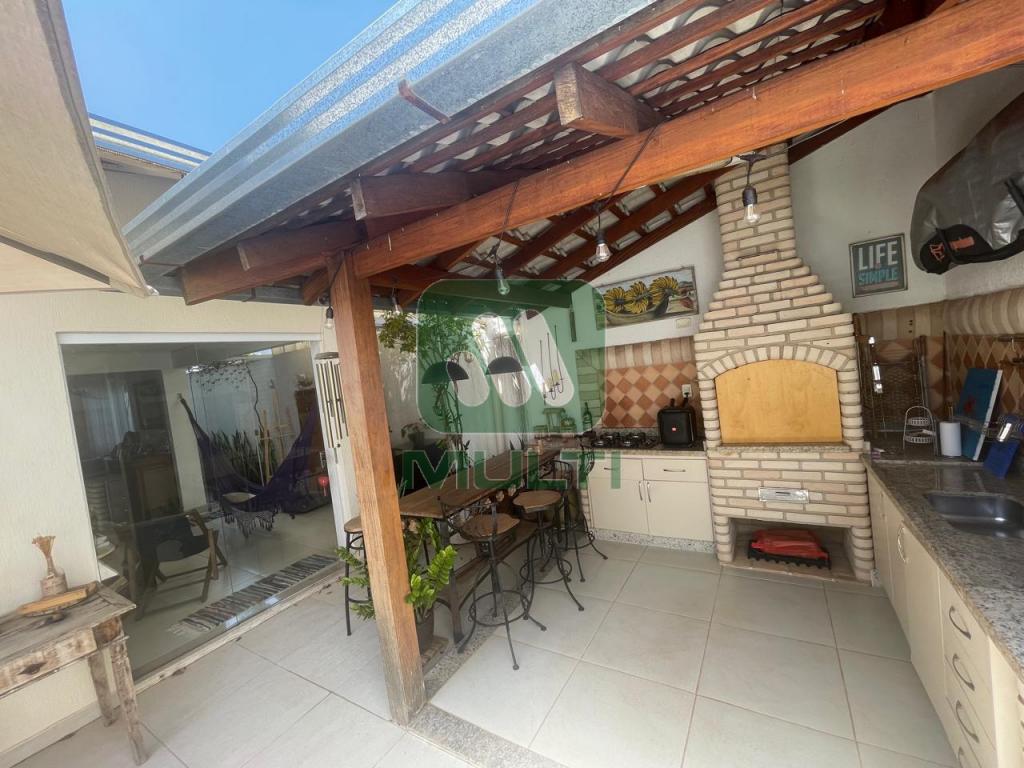 Casa de Condomínio à venda com 3 quartos, 182m² - Foto 17