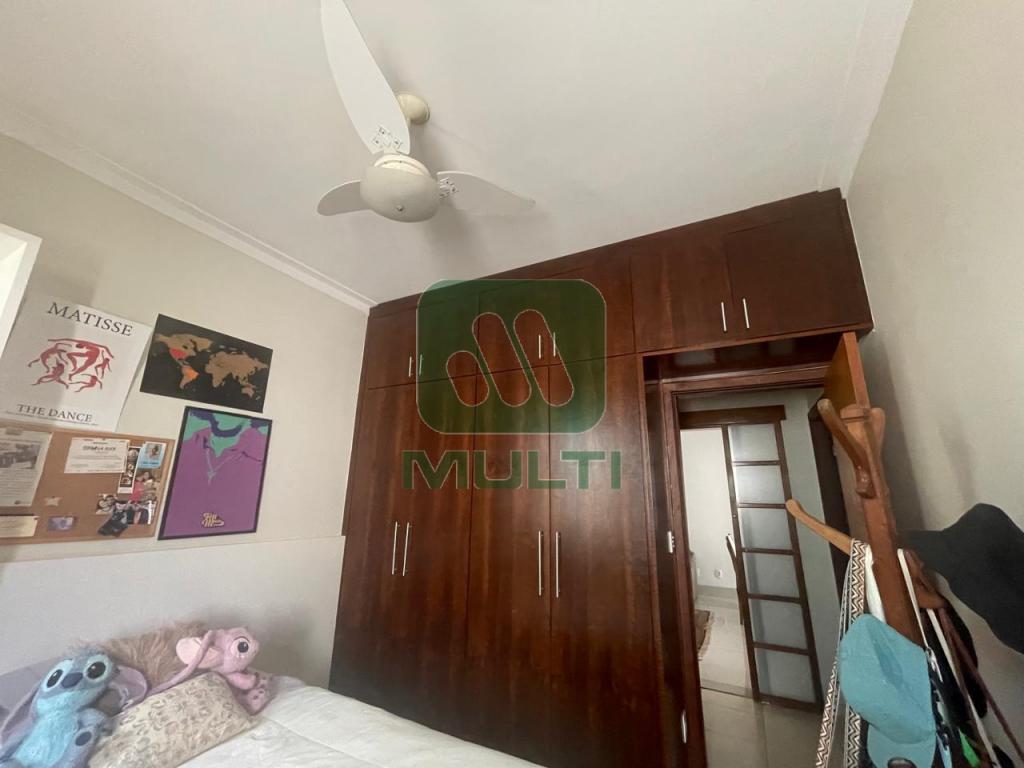 Casa de Condomínio à venda com 3 quartos, 182m² - Foto 25