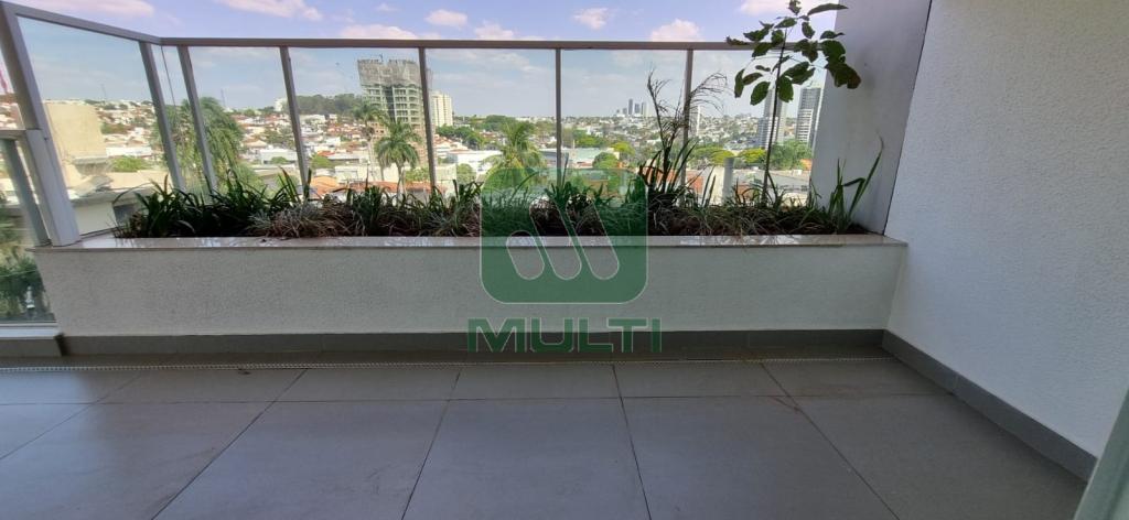 Apartamento à venda com 3 quartos, 180m² - Foto 3