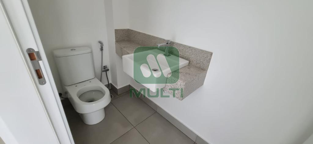 Apartamento à venda com 3 quartos, 180m² - Foto 9